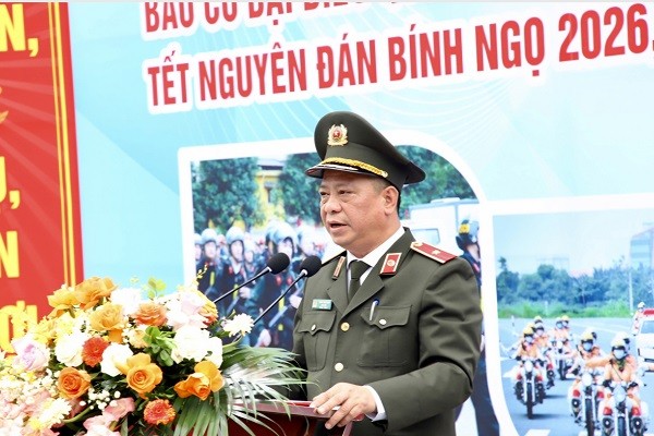 Công an tỉnh Hưng Yên ra quân thực hiện cao điểm tấn công trấn áp tội phạm Công an tỉnh Hưng Yên ra quân thực hiện cao điểm tấn công trấn áp tội phạm