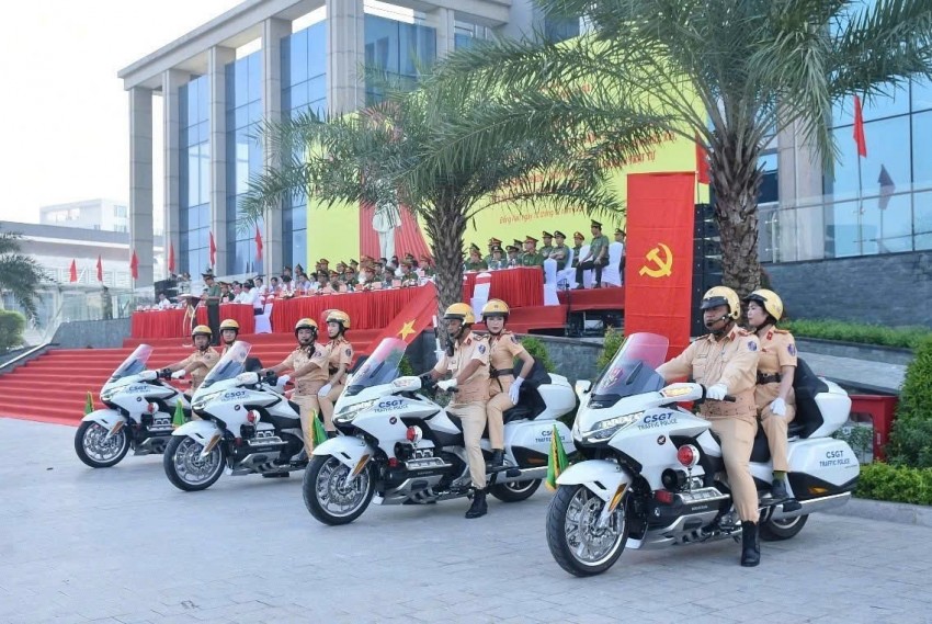 Với quyết tâm chính trị cao nhất, Công an tỉnh Đồng Nai phấn đấu bảo đảm tuyệt đối an ninh chính trị, trật tự an toàn xã hội; góp phần quan trọng vào thành công của Đại hội Đảng toàn quốc lần thứ XIV, cuộc bầu cử đại biểu Quốc hội và HĐND các cấp nhiệm kỳ 2026 - 2031; đồng thời tạo môi trường an toàn, bình yên để Nhân dân trong tỉnh vui Xuân, đón Tết Nguyên đán Bính Ngọ 2026.