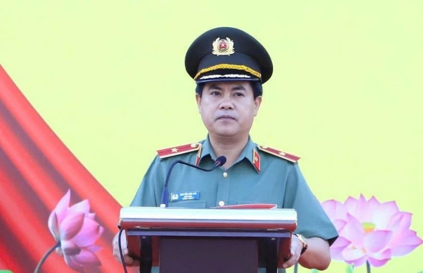 Thiếu tướng Nguyễn Đức Hải - Ủy viên Ban Thường vụ Tỉnh ủy, Bí thư Đảng ủy, Giám đốc Công an tỉnh phát lệnh ra quân thực hiện cao điểm.