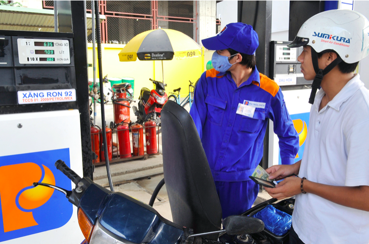 Từ 1/6/2026, xăng không chì phải phối trộn, pha chế thành xăng E10 để sử dụng cho động cơ xăng trên toàn quốc