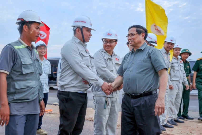 Thủ tướng thị sát sân bay Long Thành trước thời điểm