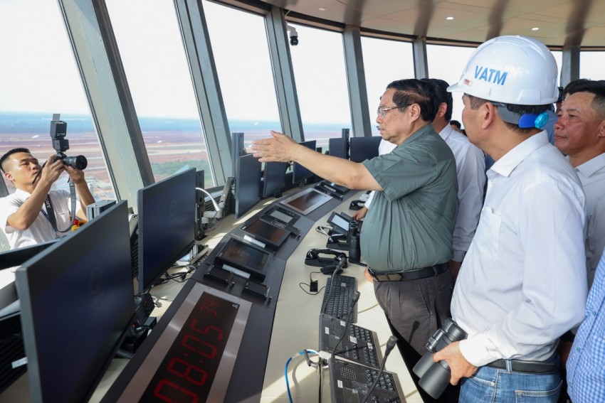 Thủ tướng thị sát sân bay Long Thành trước thời điểm