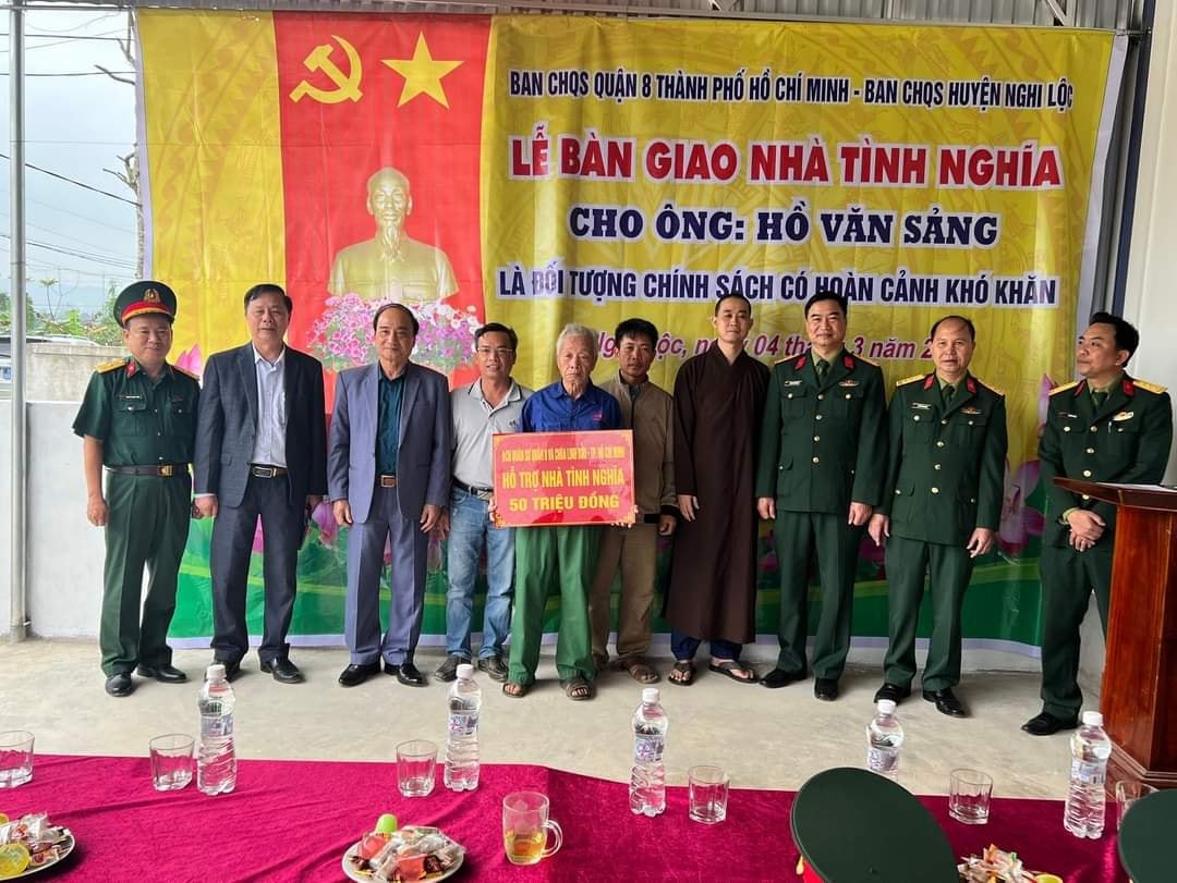 Thêm những ngôi nhà nghĩa tình đến với các gia đình người có công với cách mạng. Thêm những ngôi nhà nghĩa tình đến với các gia đình người có công với cách mạng.