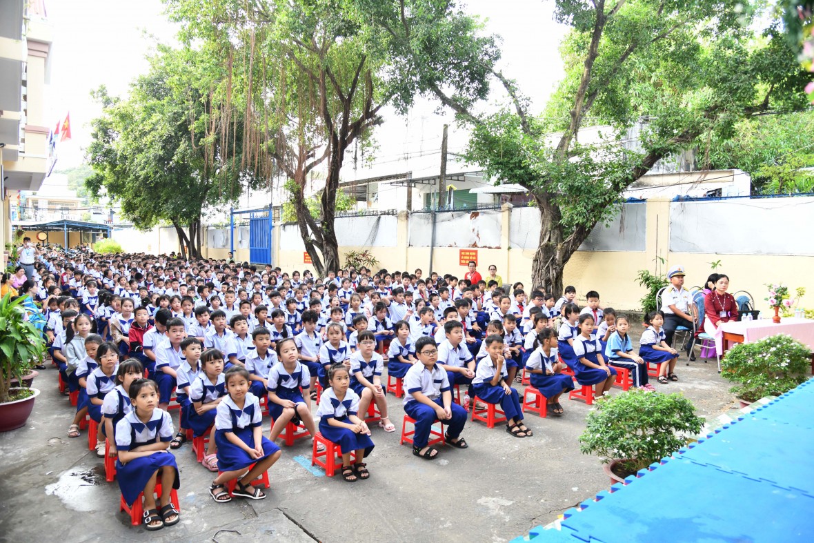 Lữ đoàn 127 nói chuyện truyền thống tại Trường Tiểu học An Thới 3