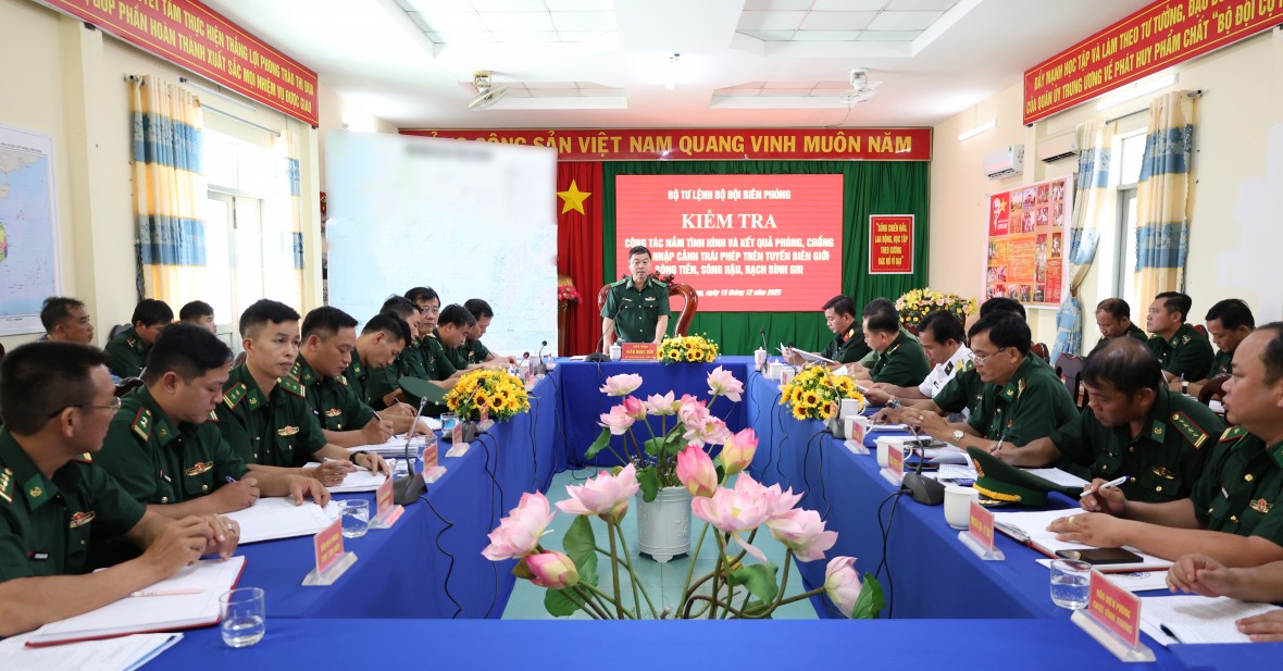 Bộ Tư lệnh BĐBP kiểm tra công tác phòng, chống xuất, nhập cảnh trái phép tại BĐBP tỉnh An Giang Bộ Tư lệnh BĐBP kiểm tra công tác phòng, chống xuất, nhập cảnh trái phép tại BĐBP tỉnh An Giang