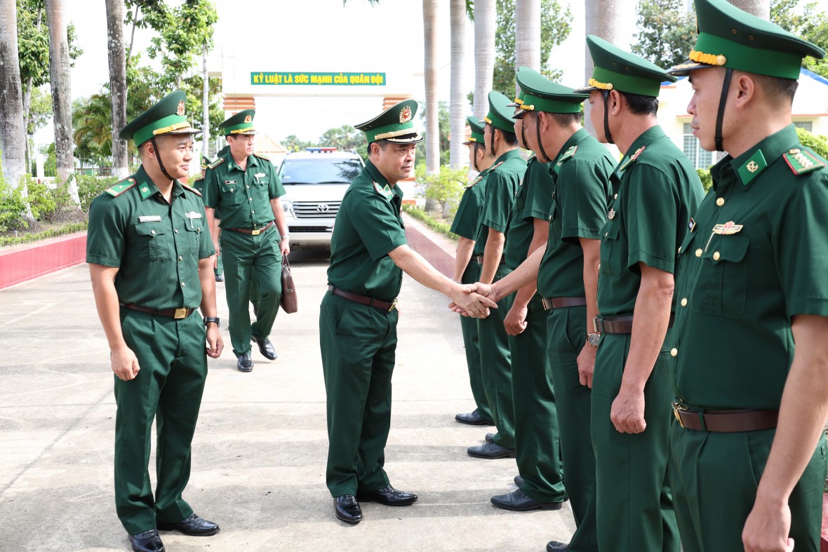 Bộ Tư lệnh BĐBP kiểm tra công tác phòng, chống xuất, nhập cảnh trái phép tại BĐBP tỉnh An Giang Bộ Tư lệnh BĐBP kiểm tra công tác phòng, chống xuất, nhập cảnh trái phép tại BĐBP tỉnh An Giang
