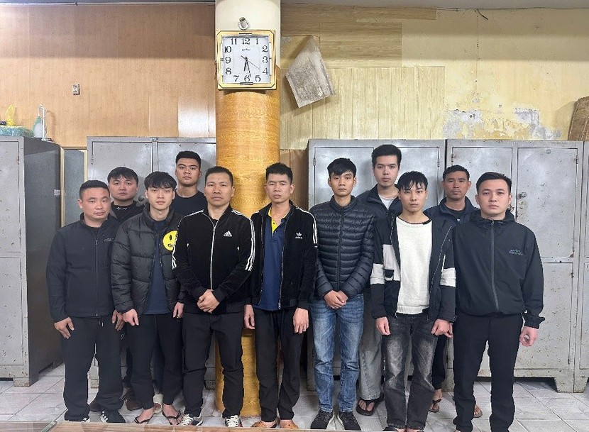 Triệt phá đường dây đánh bạc online qua SunWin, bắt giữ 13 đối tượng tại Hưng Yên