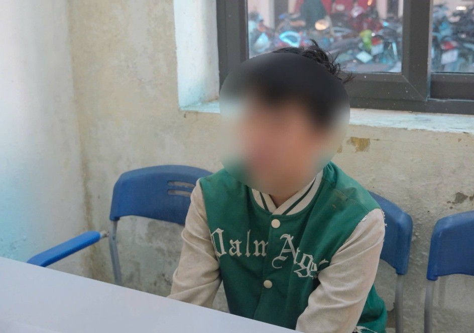 Bắt đối tượng truy nã nguy hiểm về tội hiếp dâm người dưới 16 tuổi