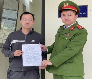 Công an xã Phượng Dực giúp người dân nhận lại 80 triệu đồng chuyển nhầm