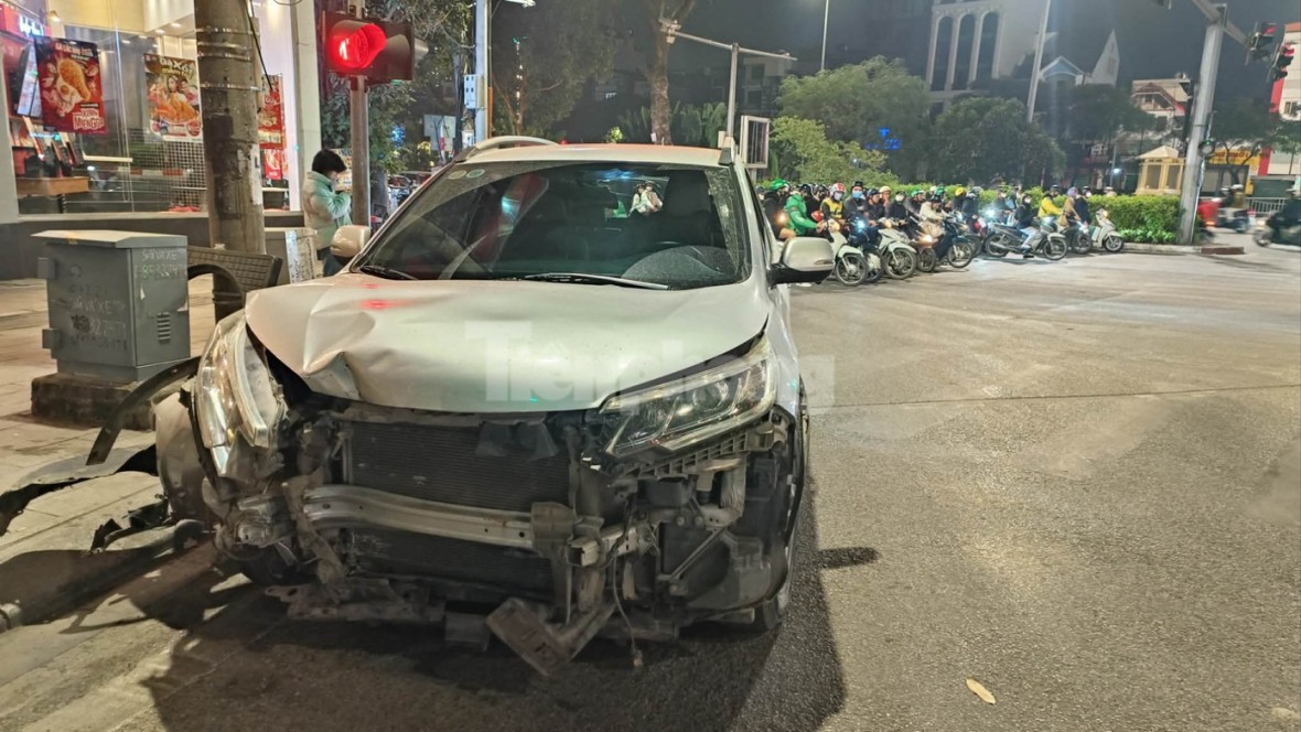 Tài xế gây tai nạn liên hoàn trên đường Láng rồi bỏ chạy