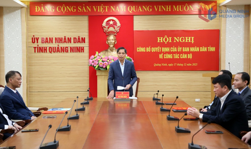 Quảng Ninh bổ nhiệm Chánh Văn phòng UBND tỉnh và Phó Giám đốc Sở Tài chính Quảng Ninh bổ nhiệm Chánh Văn phòng UBND tỉnh và Phó Giám đốc Sở Tài chính