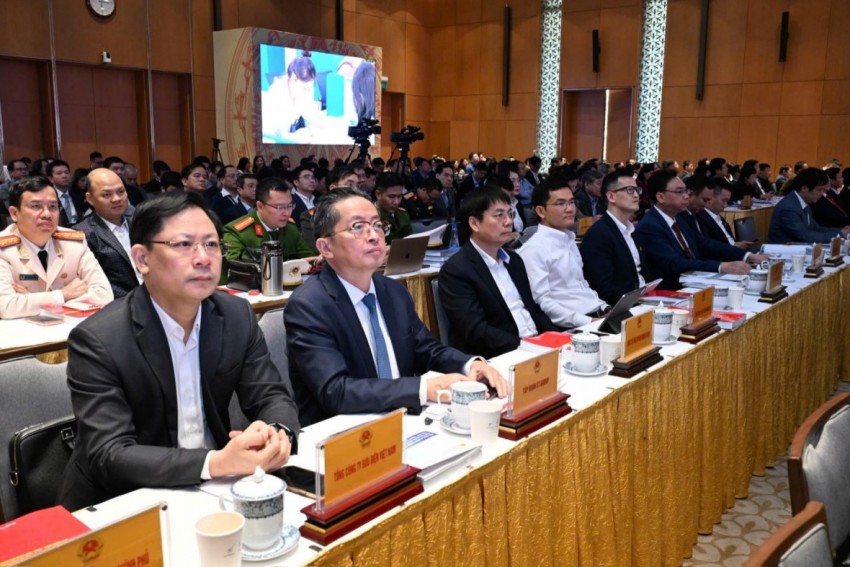 Thủ tướng: Muốn đất nước phát triển nhanh và bền vững, cần đột phá phát triển khoa học công nghệ, đổi mới sáng tạo