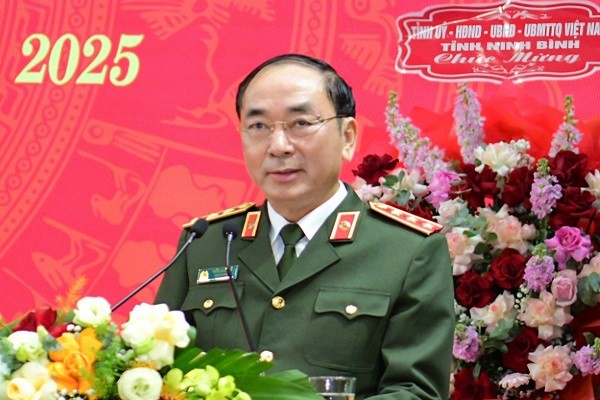 Công an tỉnh Ninh Bình phát động phong trào thi đua năm 2026