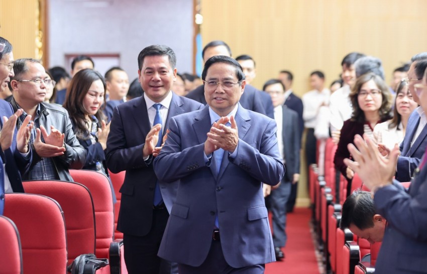 Thủ tướng đề nghị ngành Công Thương rút ra những bài học từ 12 dự án thua lỗ