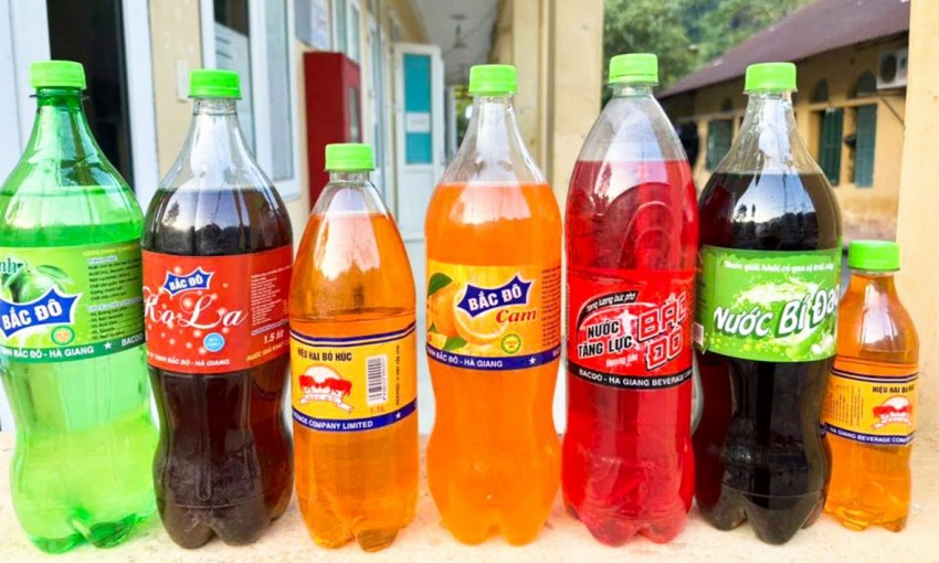 Bắt đối tượng sản xuất, buôn bán nước giải khát giả, bán cho người dân vùng cao