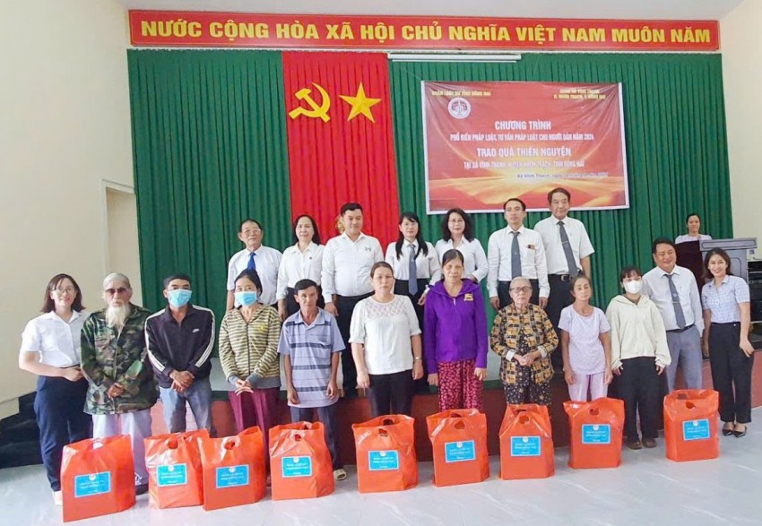 Một buổi chiều nắng nhẹ và người luật sư giữ trọn chữ tâm