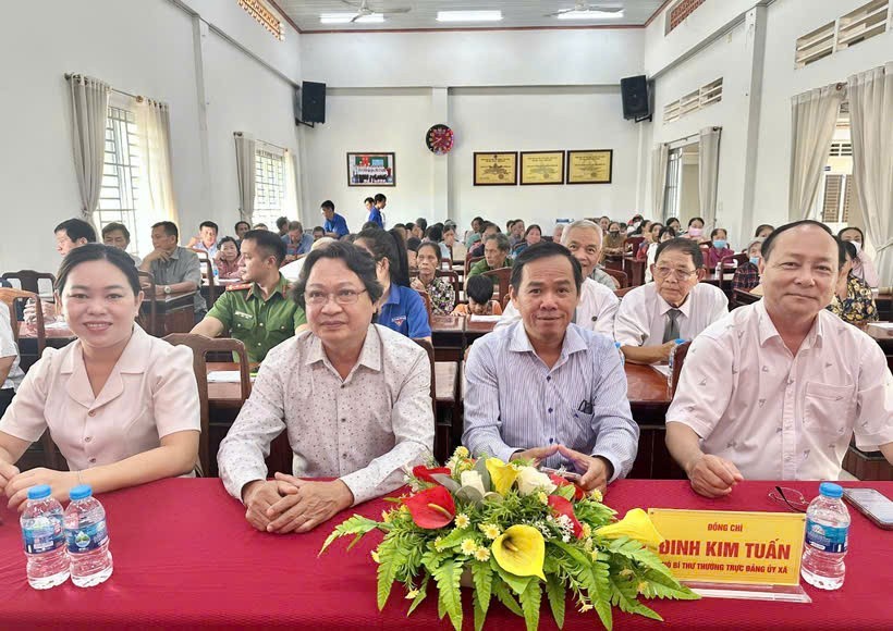 Một buổi chiều nắng nhẹ và người luật sư giữ trọn chữ tâm