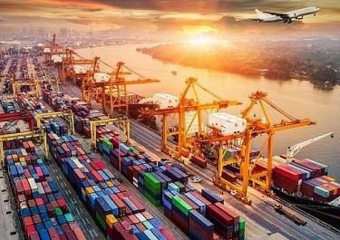 Xuất nhập khẩu vượt mốc 900 tỷ USD