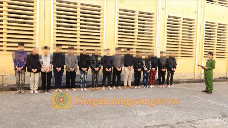 Khởi tố, tạm giam 15 đối tượng mang hung khí gây náo loạn trung tâm Lạng Sơn