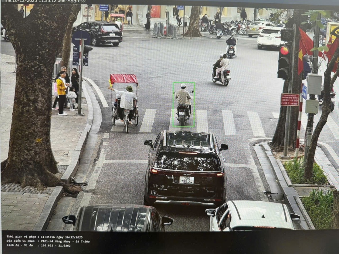 Hệ thống tự động phát hiện, ghi nhận các vi phạm TTATGT. Ảnh: CACC