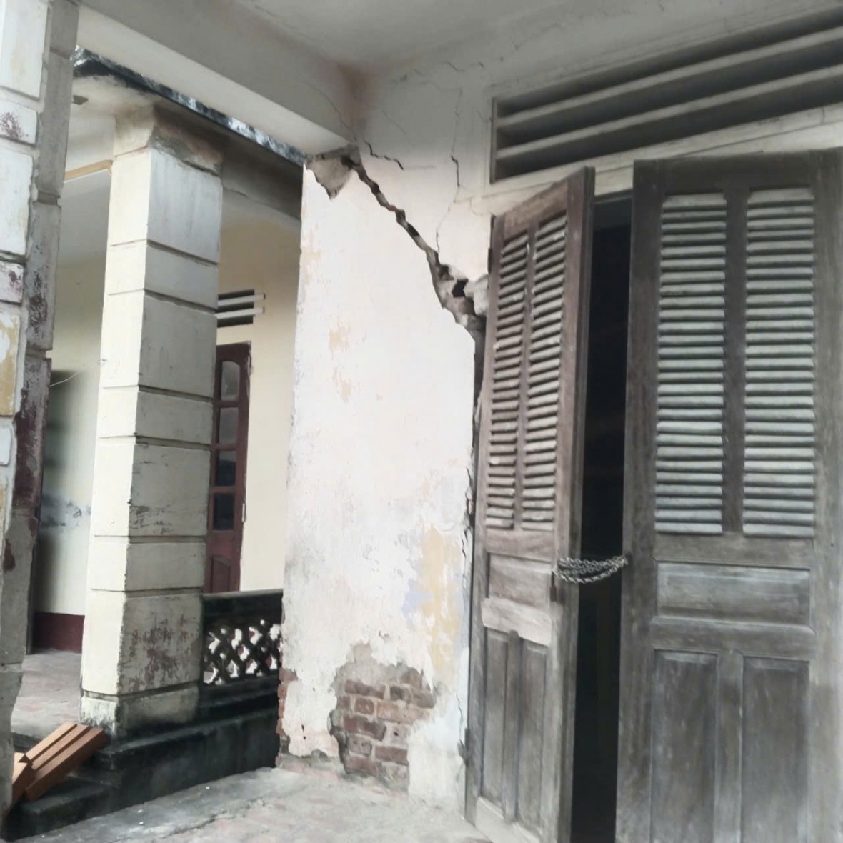 Ninh Bình: Cận cảnh quá trình thi công dự án hàng trăm tỷ có dấu hiệu không đảm bảo biện pháp an toàn