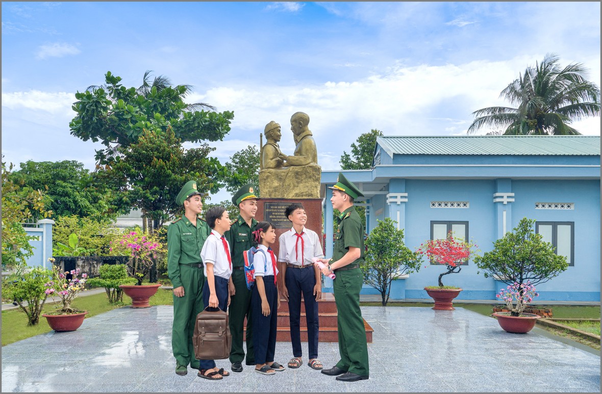 Cà Mau: Khánh thành tượng đài “Bác Hồ với chiến sĩ Biên phòng”