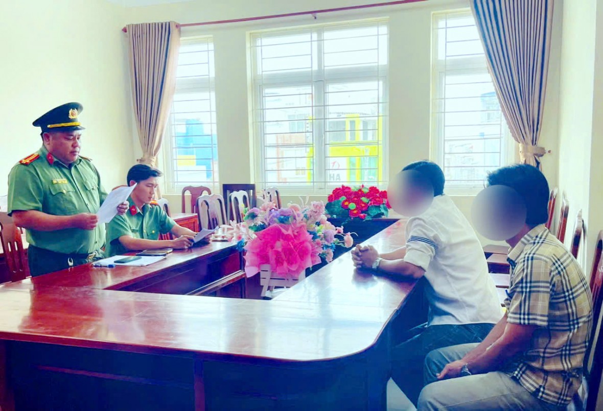 Cà Mau: Xử phạt 2 trường hợp đăng tải thông tin sai sự thật trên mạng xã hội