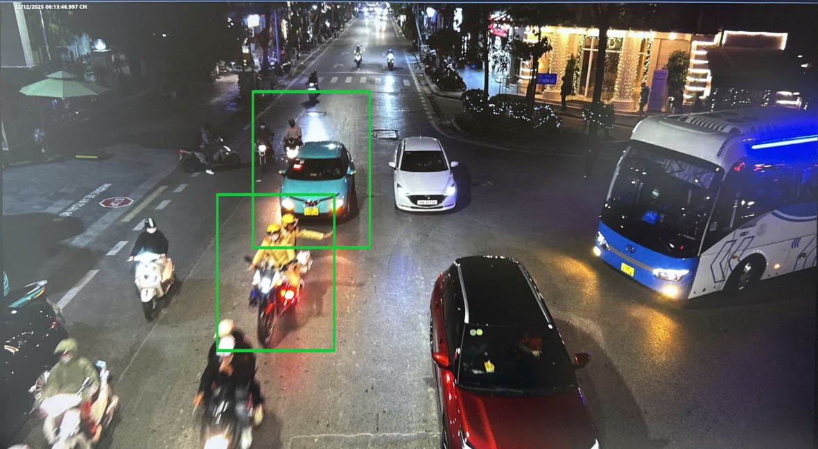 Cảnh sát giao thông mở đường đưa sản phụ đau ruột thừa cấp cứu kịp thời