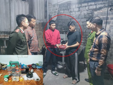 Khởi tố 4 đối tượng về hành vi chế tạo, tàng trữ, sử dụng, mua bán trái phép vũ khí quân dụng