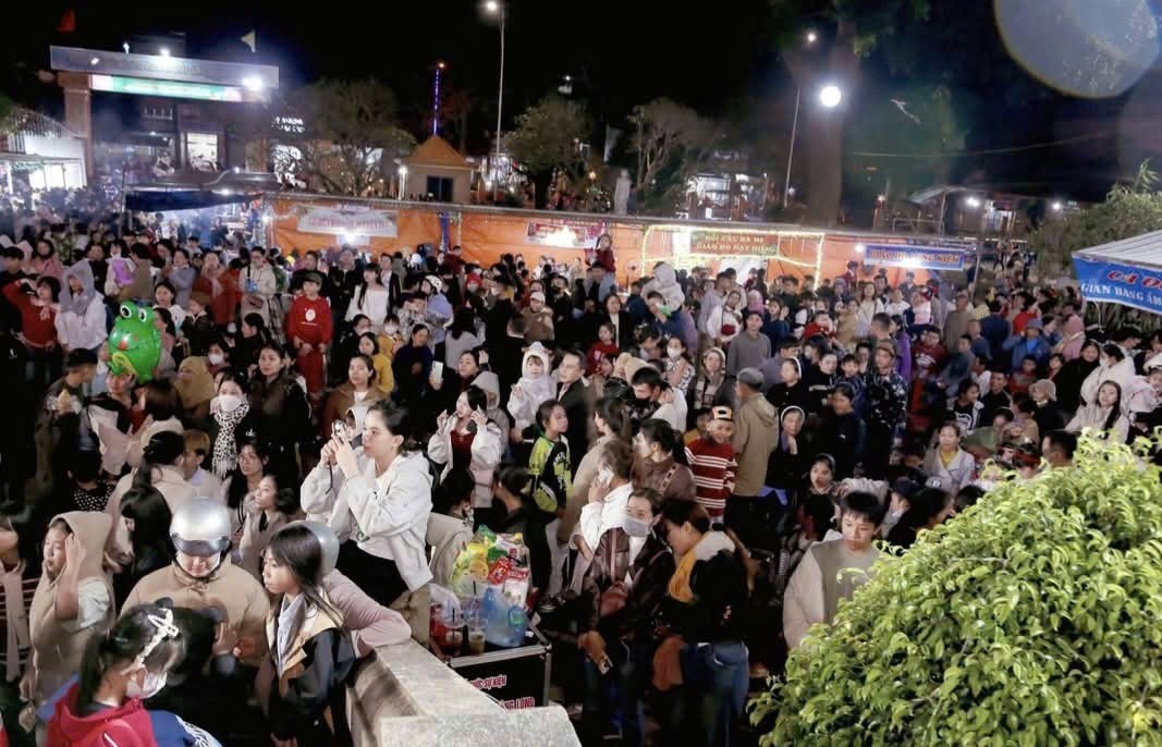 Giáng sinh rộn ràng, ấm áp trên cao nguyên Đắk Lắk