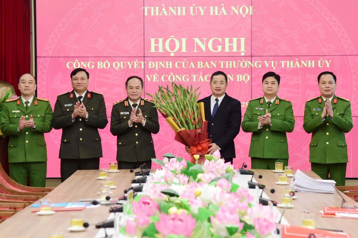 Thiếu tướng Nguyễn Thành Long được điều động giữ chức Chánh Văn phòng Thành ủy Hà Nội