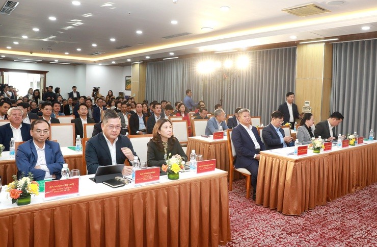 Hà Nội quyết tâm hoàn thành mục tiêu tăng trưởng kinh tế 11% trở lên năm 2026