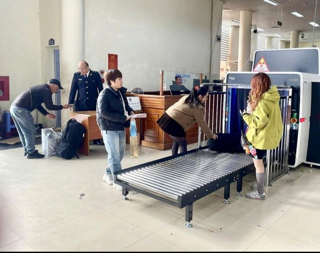 Hải Quan Móng Cái đưa vào vận hành 2 máy soi hiện đại tại cửa khẩu quốc tế