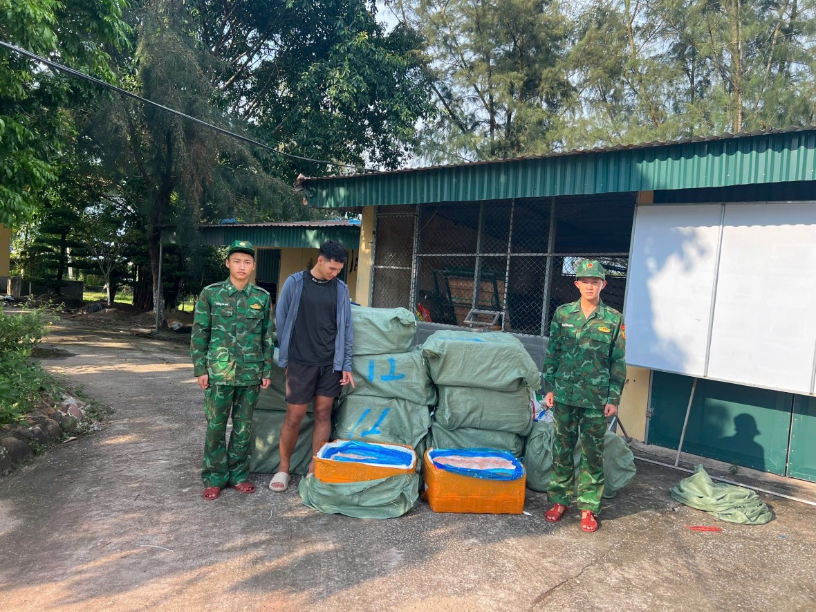 Quảng Ninh mở cao điểm chống buôn lậu, giữ ổn định thị trường Tết