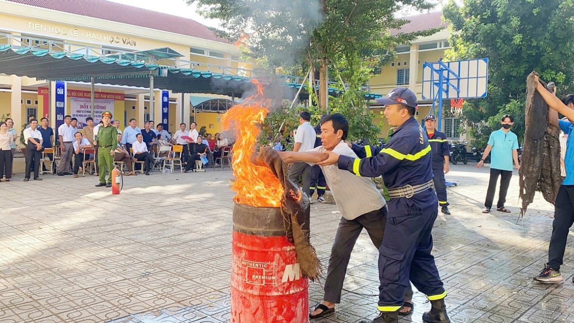 Tây Ninh: Bồi dưỡng nâng cao nghiệp vụ phòng cháy chữa cháy và cứu nạn cứu hộ