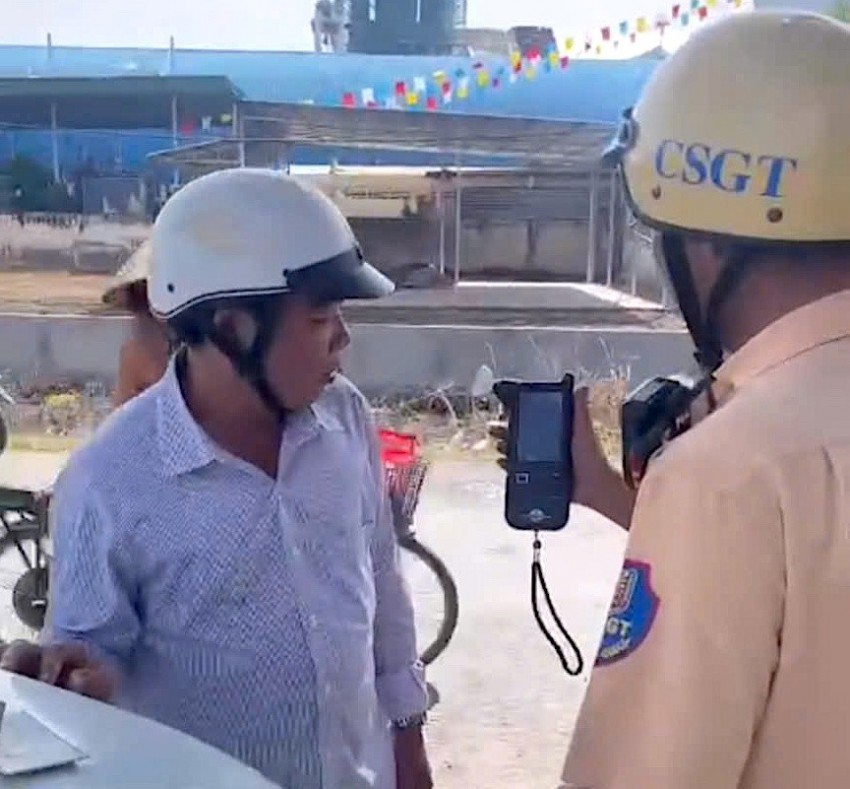 Đồng Tháp xử phạt hơn 1.500 trường hợp vi phạm ATGT trong 4 ngày nghỉ Tết Dương lịch