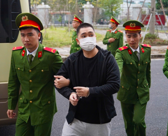 Bị cáo trong vụ án.