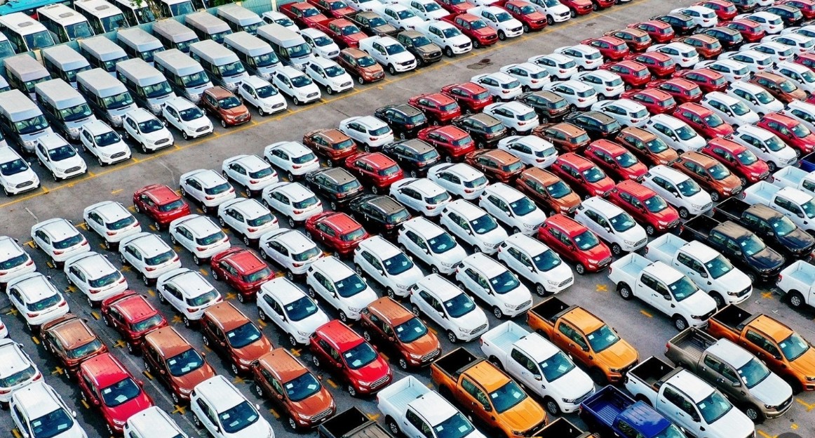 TP HCM và Hà Nội dẫn đầu cả nước về số lượng ô tô đăng ký mới TP HCM và Hà Nội dẫn đầu cả nước về số lượng ô tô đăng ký mới