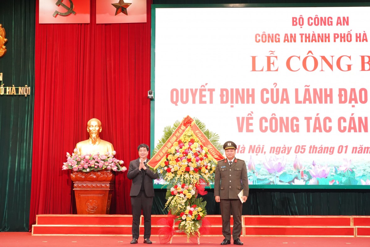 Đại tá Nguyễn Tiến Đạt giữ chức Thủ trưởng Cơ quan An ninh điều tra Công an TP Hà Nội