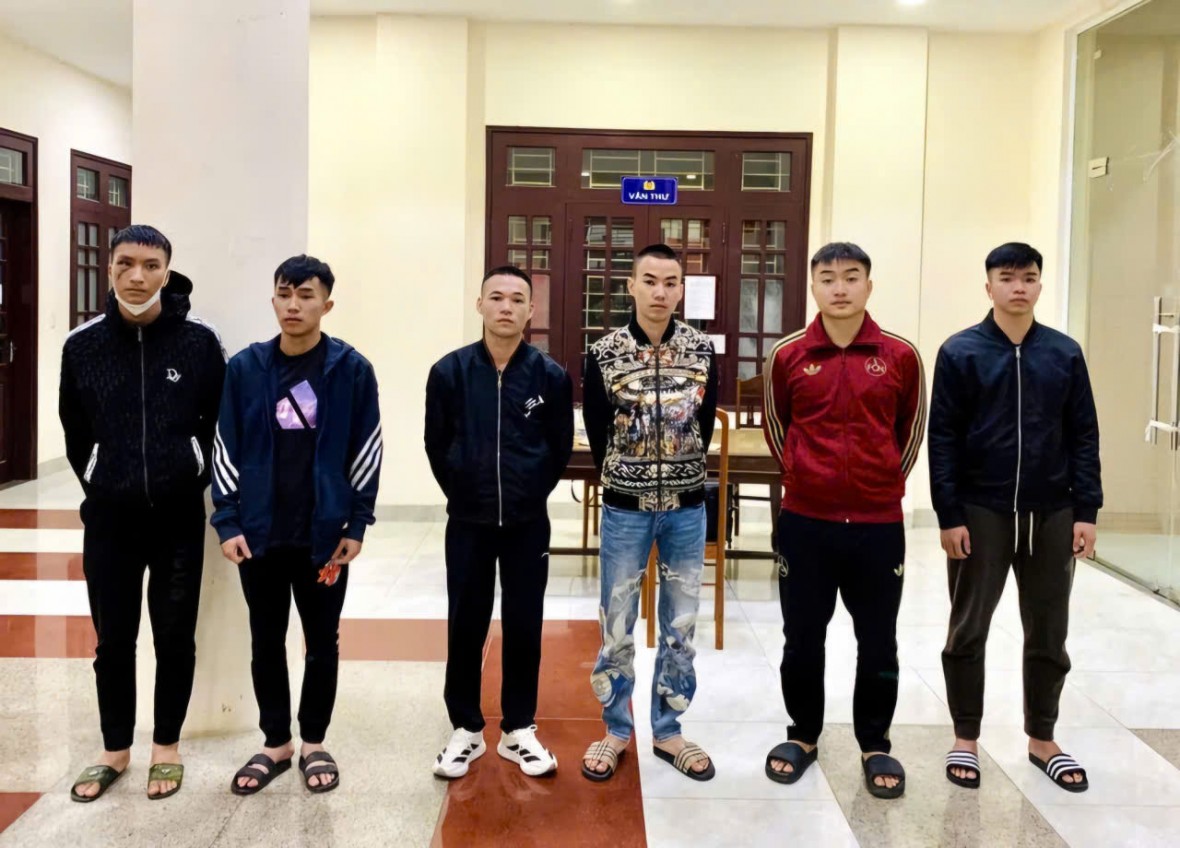 Triệt phá đường dây cho vay lãi nặng 600%/năm qua mạng Internet Triệt phá đường dây cho vay lãi nặng 600%/năm qua mạng Internet