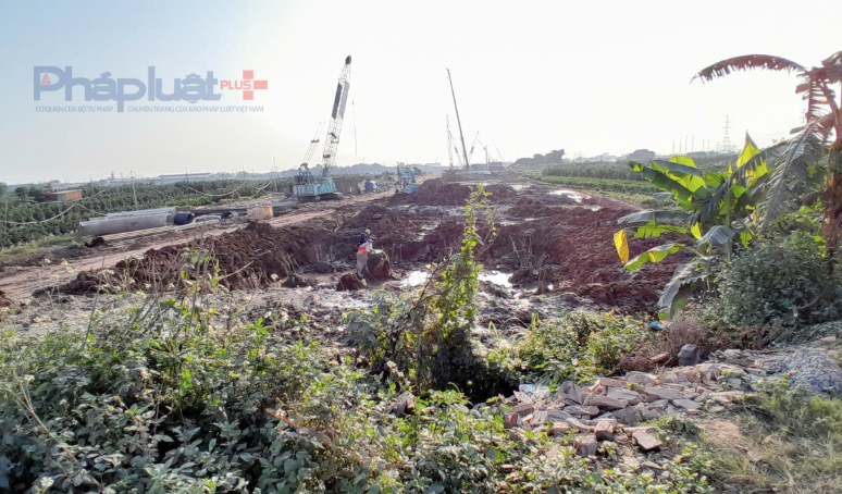 Cận cảnh đại công trường cầu Mễ Sở gần 4.900 tỷ đồng nối Hà Nội với Hưng Yên Cận cảnh đại công trường cầu Mễ Sở gần 4.900 tỷ đồng nối Hà Nội với Hưng Yên