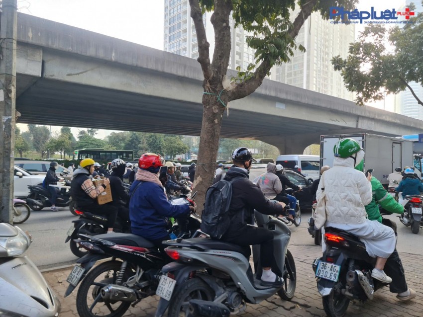 Giao thông dễ thở hơn trong lần thứ 2 cấm đường phục vụ diễn tập bảo vệ Đại hội XIV của Đảng