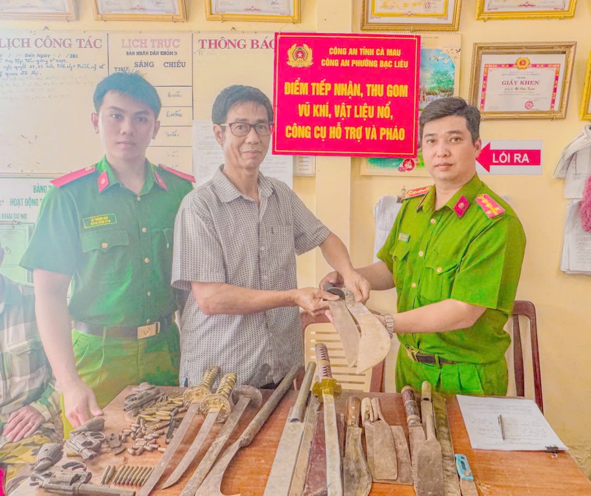 Cà Mau tăng cường quản lý vũ khí, pháo, giữ vững an ninh trật tự