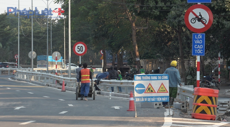 Các phương tiện đã có thể di chuyển từ Ngọc Hồi vào cao tốc Pháp Vân – Cầu Giẽ Các phương tiện đã có thể di chuyển từ Ngọc Hồi vào cao tốc Pháp Vân – Cầu Giẽ