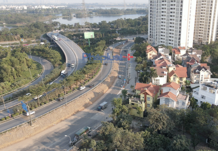 Các phương tiện đã có thể di chuyển từ Ngọc Hồi vào cao tốc Pháp Vân – Cầu Giẽ Các phương tiện đã có thể di chuyển từ Ngọc Hồi vào cao tốc Pháp Vân – Cầu Giẽ