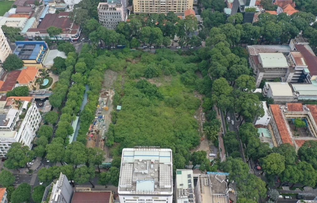 9 khu “đất vàng” ở TP HCM được tận dụng làm công viên, vườn hoa dịp Tết 9 khu “đất vàng” ở TP HCM được tận dụng làm công viên, vườn hoa dịp Tết