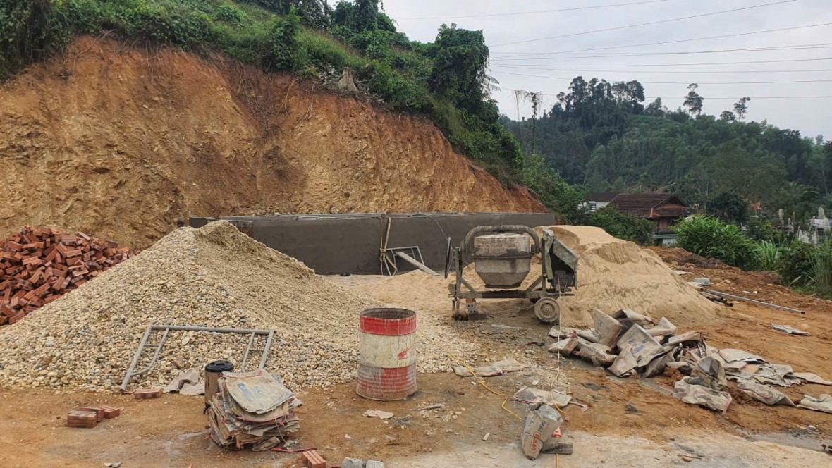 Ngang nhiên xây dựng công trình trái phép trên đất lâm nghiệp tại xã Tân Kỳ cần được xử lý nghiêm