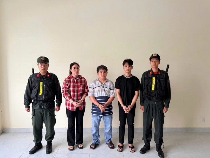 Triệt phá đường dây sản xuất, buôn bán mì sợi có sử dụng chất cấm trong chế biến thực phẩm Triệt phá đường dây sản xuất, buôn bán mì sợi có sử dụng chất cấm trong chế biến thực phẩm