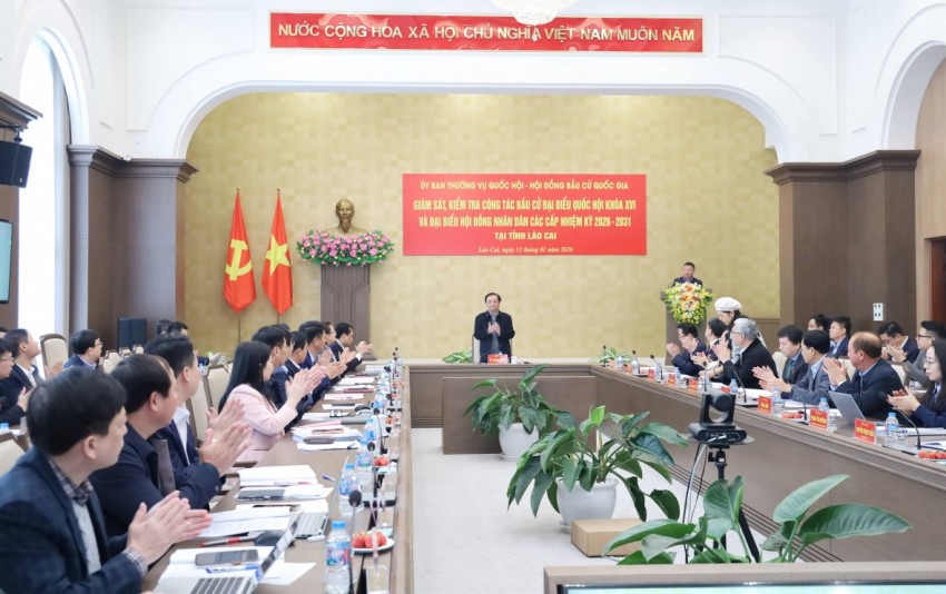 Kiểm tra, giám sát công tác chuẩn bị bầu cử tại tỉnh Lào Cai