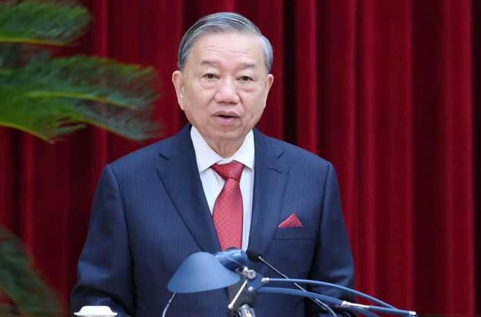 Bộ Chính trị quyết định lấy ngày 24/11 là 